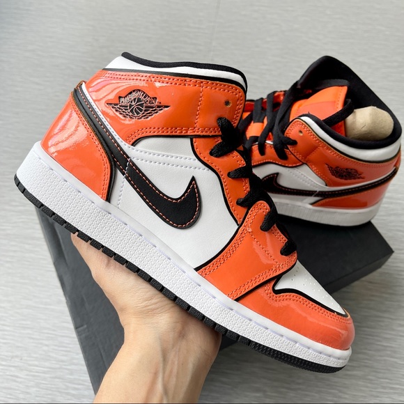 Jordan Shoes - Air Jordan 1 Mid new released